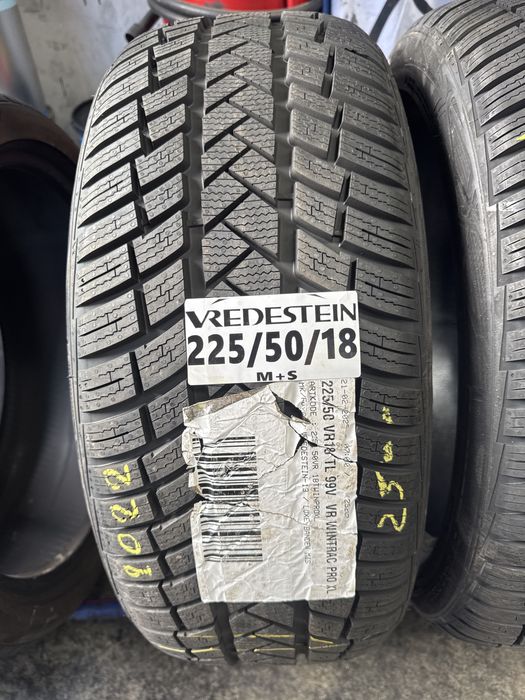 225/50/18 Vredestein 99V