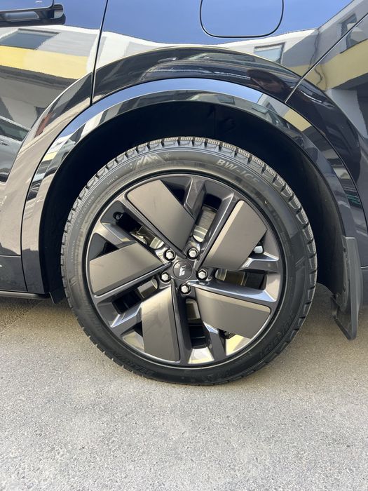 Lixiang L9 2025 — 2