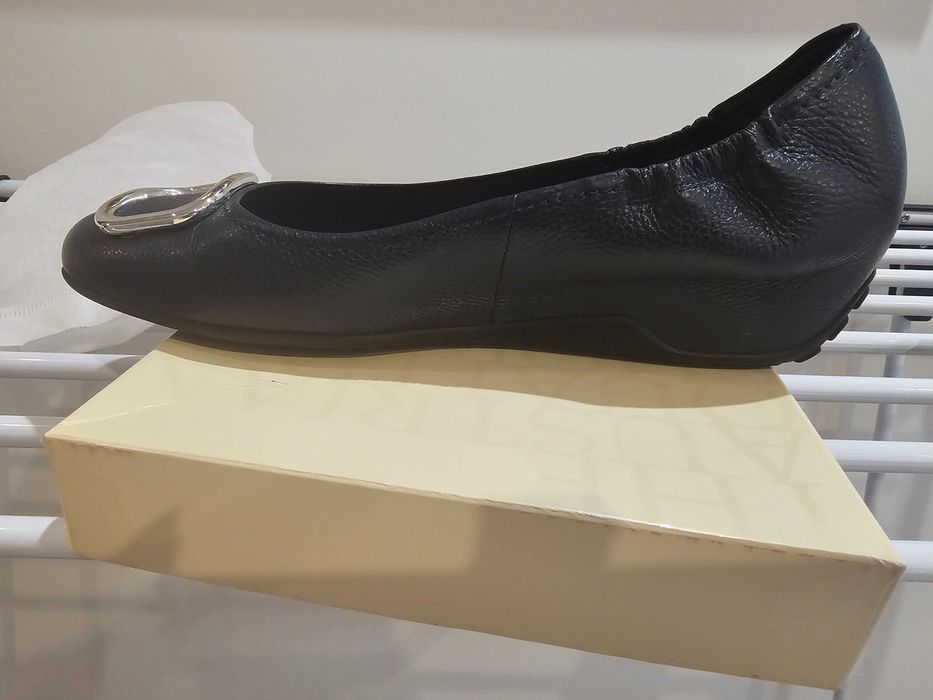 Обувки Hogl естествена кожа в тъмно синьо