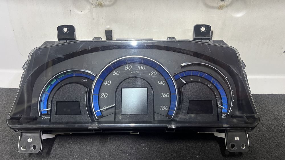 Щиток приборов Камри 50