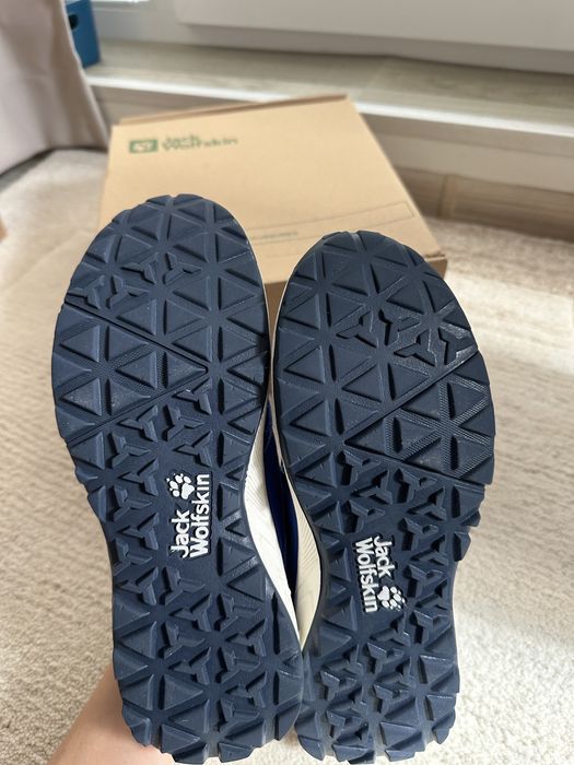 Нови детски маратонки adidas fortarun  и Jack Wolfskin номер 34 и 35