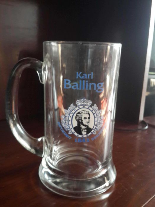 Продам пивные кружки.