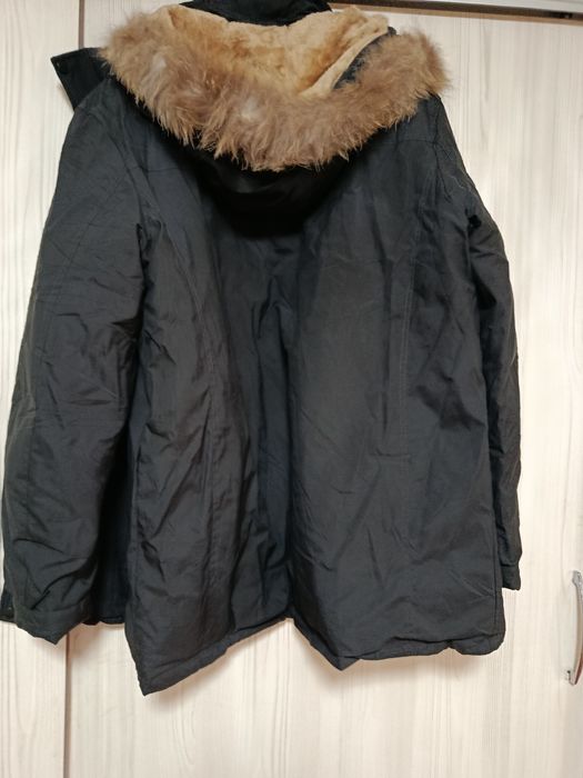 Продам мужскую куртку.