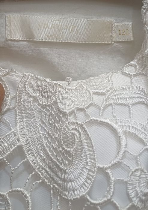 Продам детское платья р.28 и р122