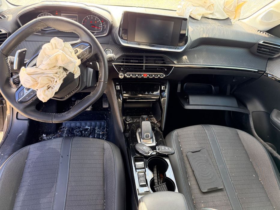 Peugeot 208 1.2 PureTech, двигател HNK, 101 кс., ск. Кутия 20GTBB