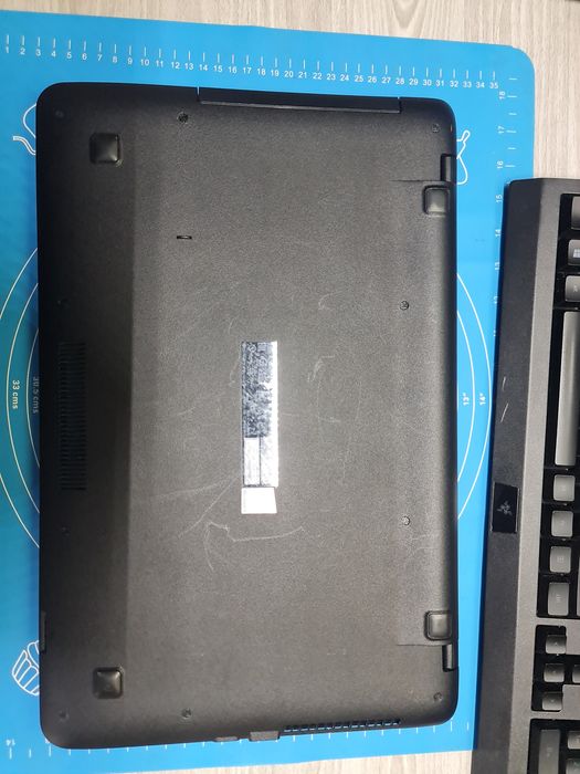 Laptop Asus R752L
