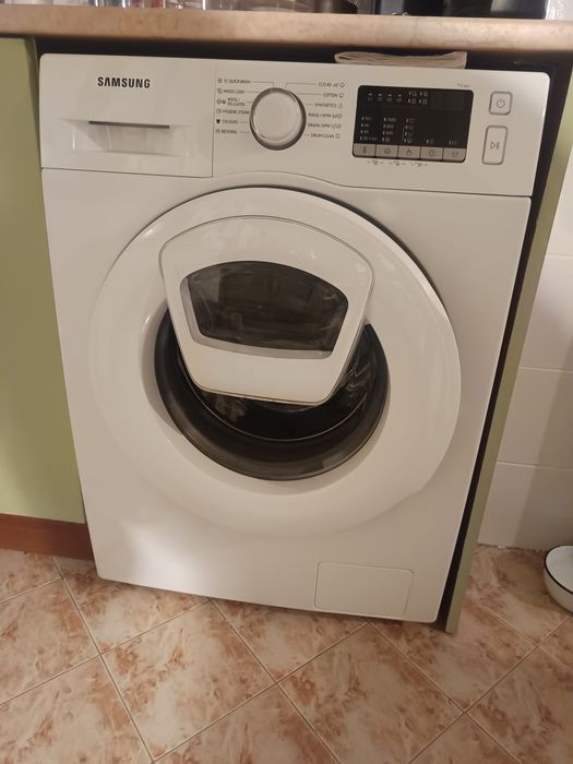 Пералня Samsung WW70T4540TE/LE – 7 кг, 1400 об/мин, AddWash – отлично състояние