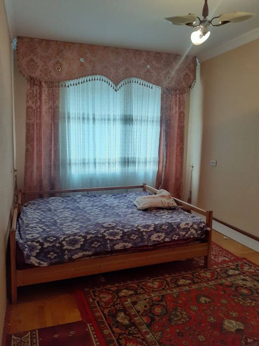 Аренда  2.хонали 2.этаж метро тинчлик оилага берилади