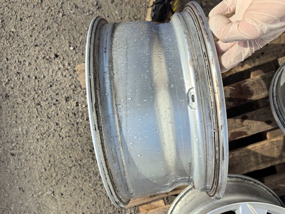 16 цола 5 х 112 мм Мерцедес / АУДИ / Фолксваген - 7 Инча / ЕТ 35