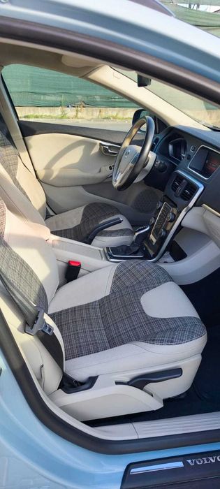 Volvo V40 cross country