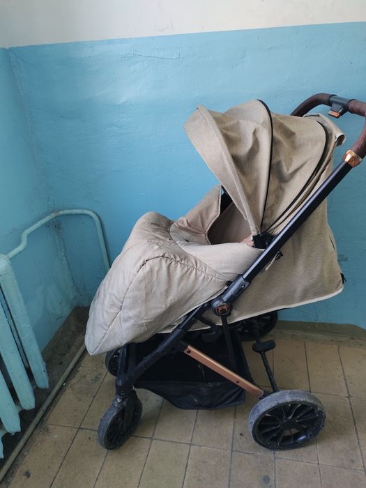 Продам коляску в отличном состоянии