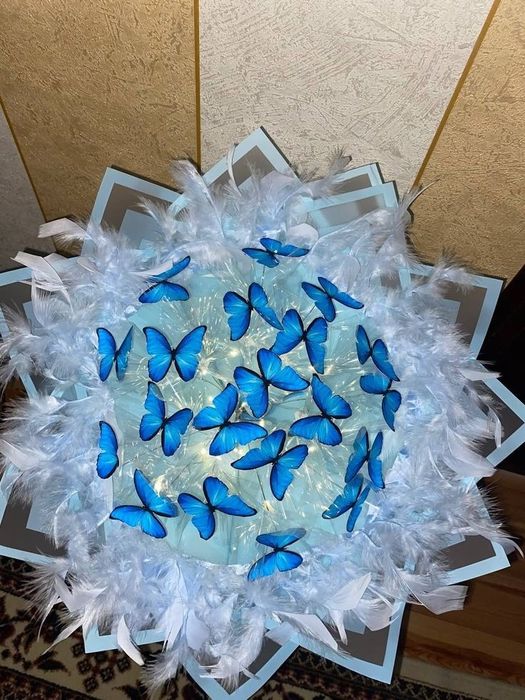 Букеты из бабочек, из денег.