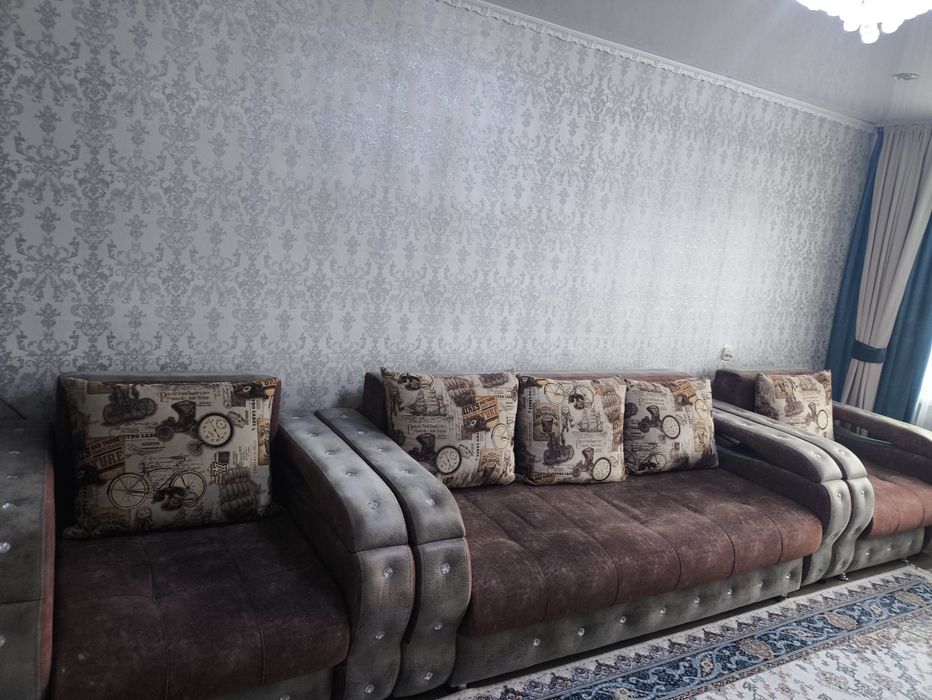 Диван с креслами