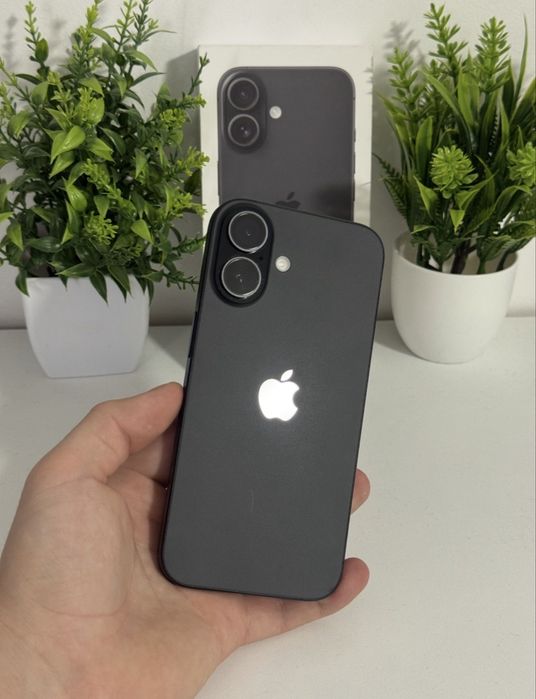 Iphone 16 aproape nou ,  garantie , 100% bateria , 128gb black