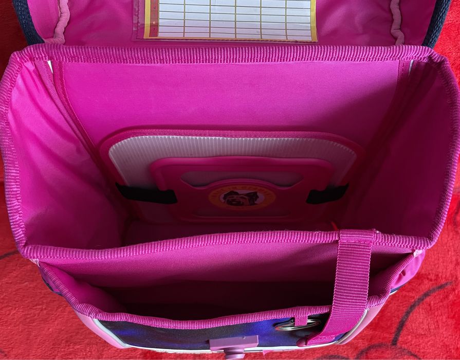 Ghiozdan ergonomic McNeill cu lumini Light 912S Ghiozdan fete