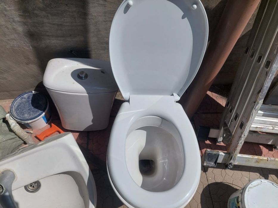 продам бу унитаз и раковина