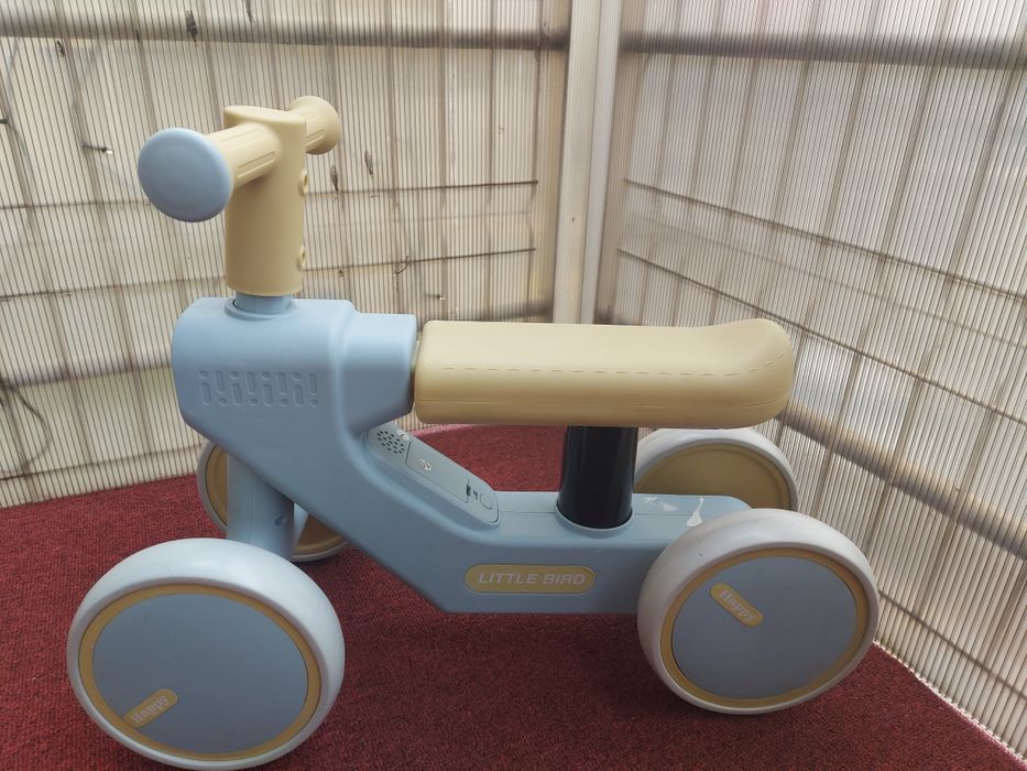 Bicicleta cu 4 roti copii