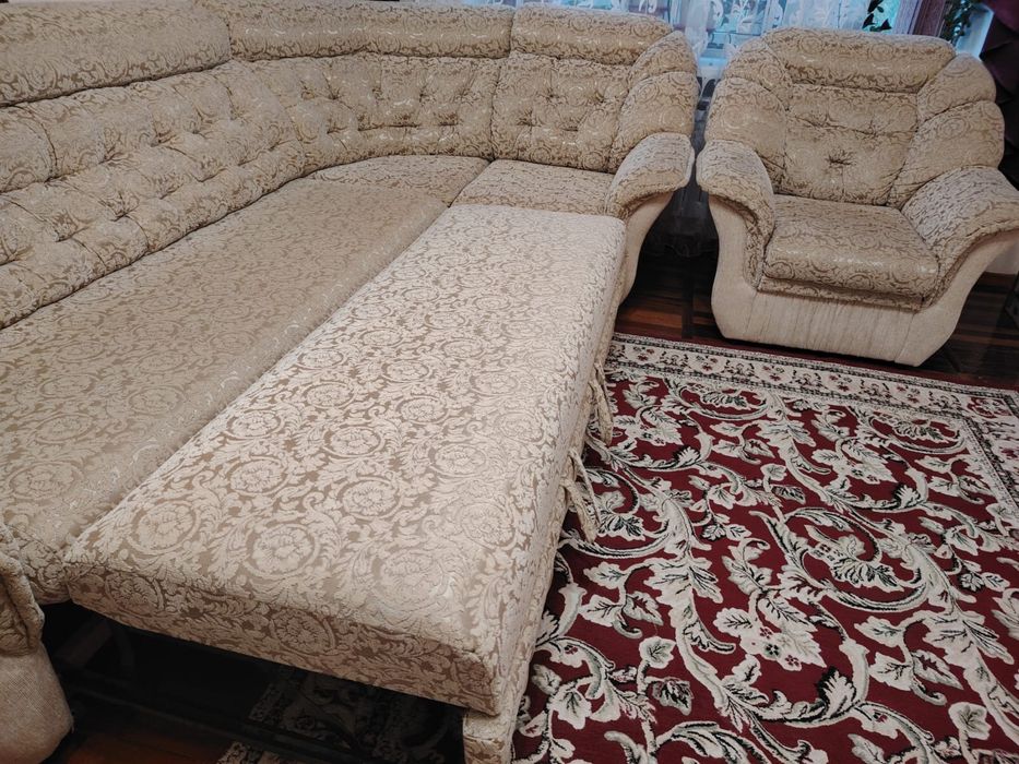 Продается диван в отличном состоянии!!!