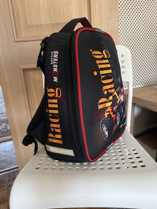 Школьные рюкзаки