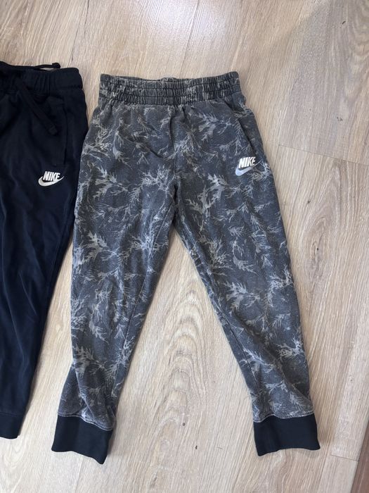 Nike спортни долнища, цена за двете