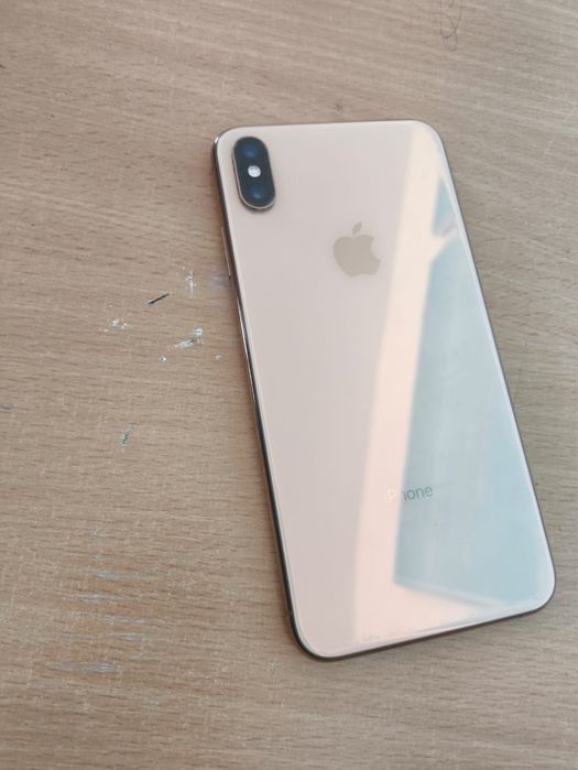Продам айфон XS MAX