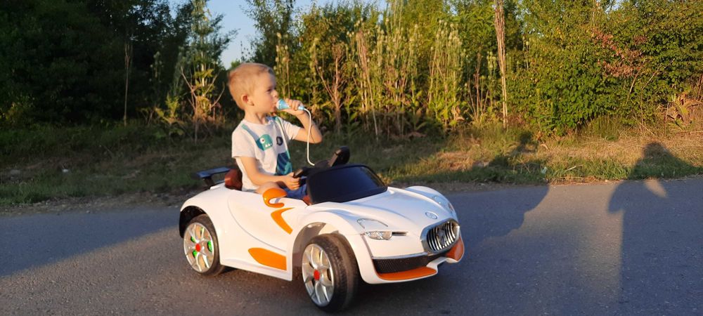 Vand masinuta electrica SUPERCAR pentru copii 2-6 ani