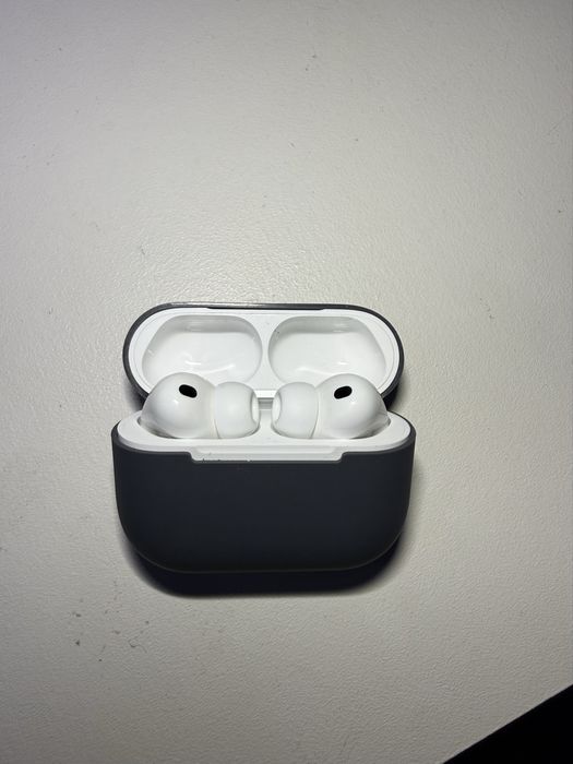 Vând AirPods Pro 3 – stare excelentă