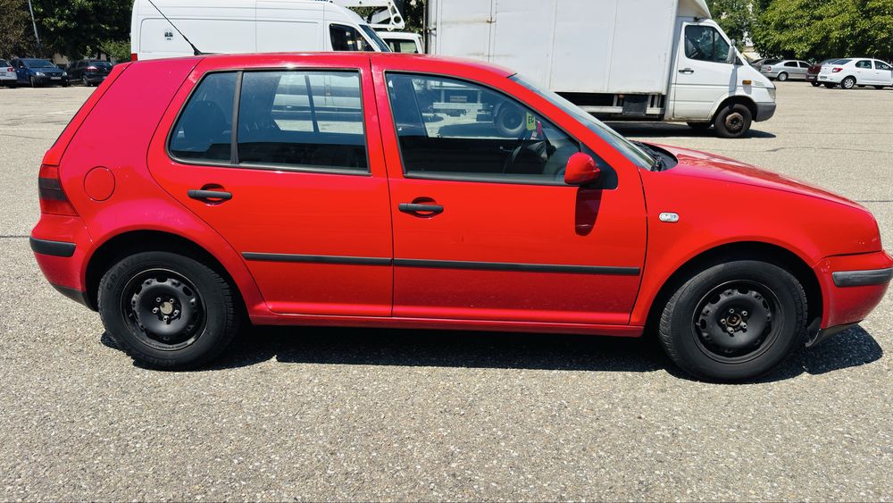 Volkswagen Golf 4 – 1.6 16V – An 2002