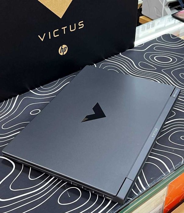 HP Victus Amd R9 8940HS DDR5 16GB SSD 512GB RTX4060 8GB 15'6 FHD Ips