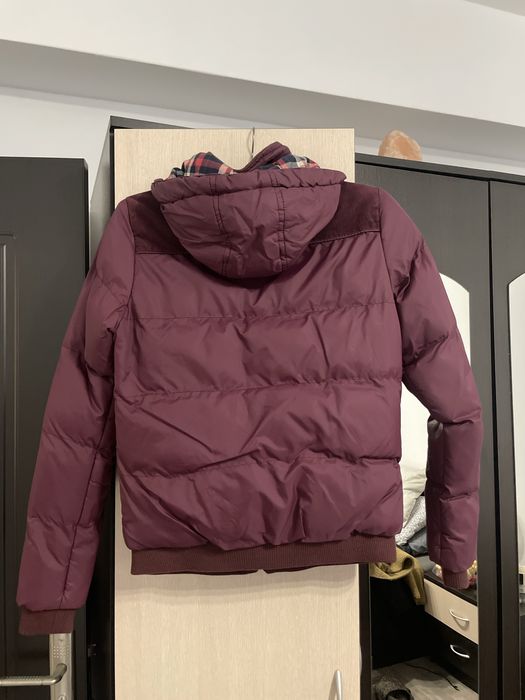 Vand geaca dama  ( cu vatelina) marimea s