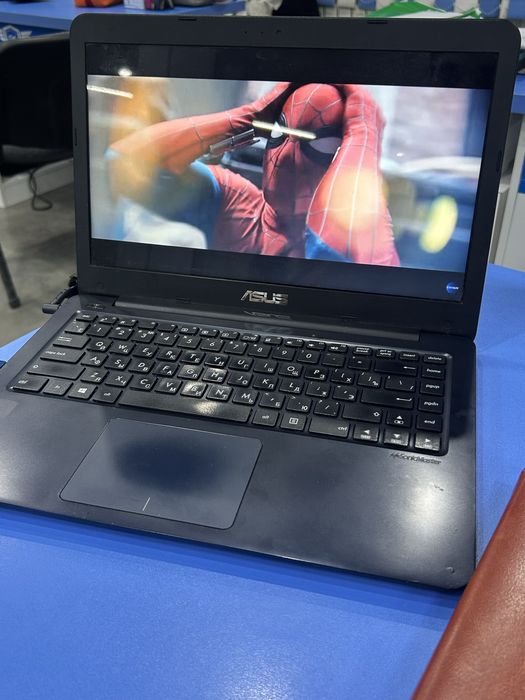 Ноутбук Asus 14” диагональ