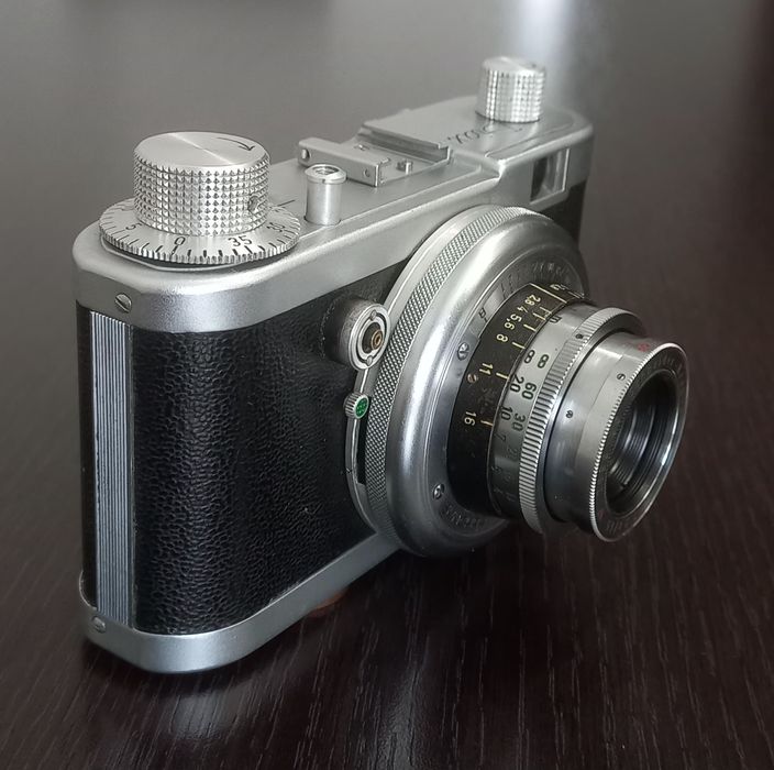 Aparat foto film Voss Diax 1a cu obiectiv Schneider Kreuznach-vintage,