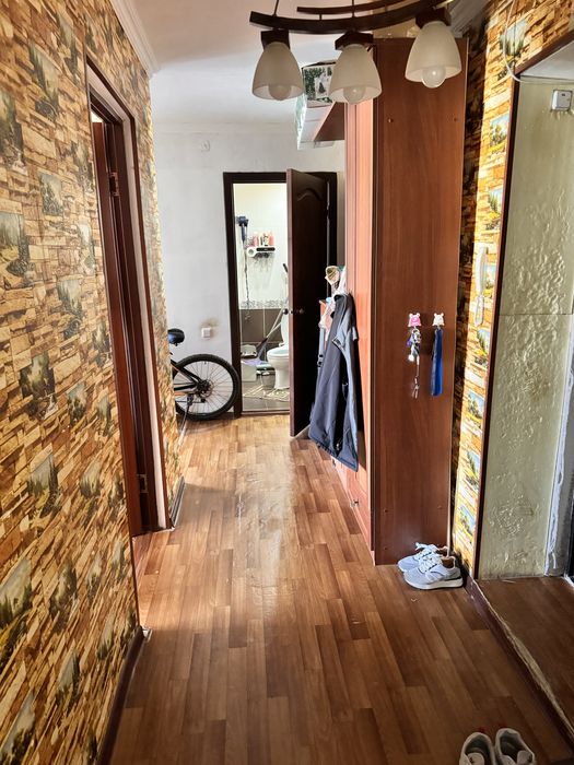 Продам 2 комнатную квартиру