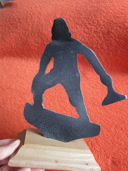 t-ietor-de-lemne-sculptura-profil-vintage-metalica-made-in-germany-70