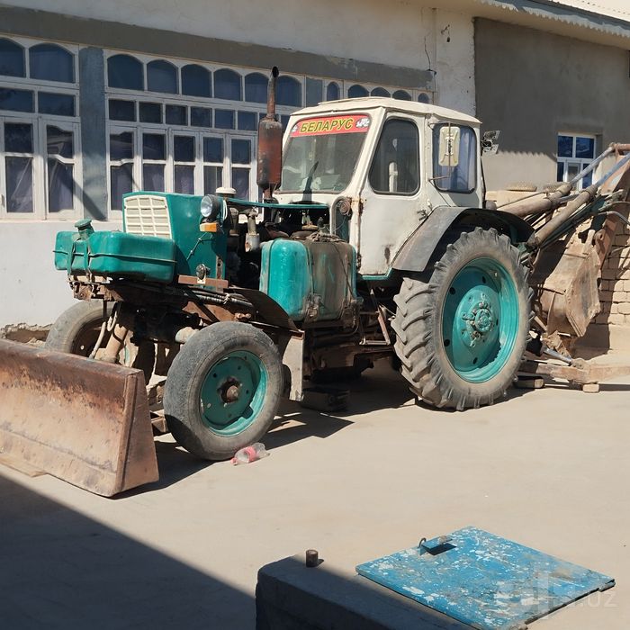 Belarus ekskavator sotiladi
