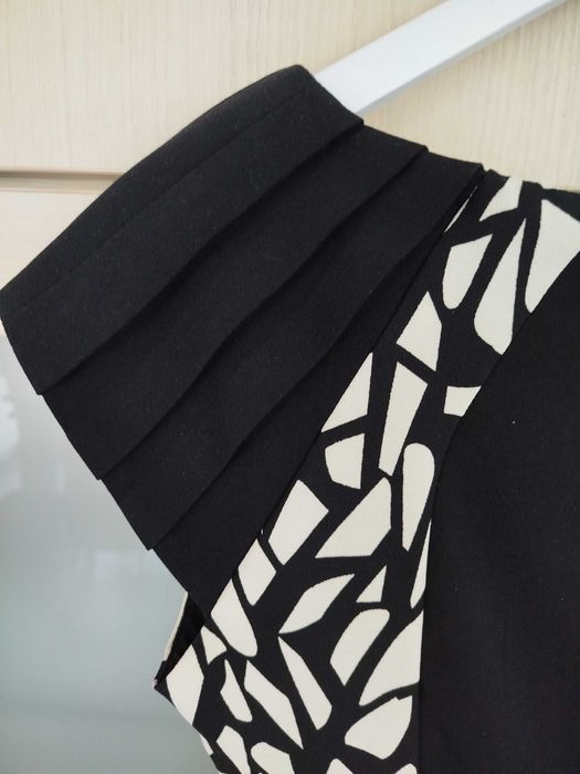 Стилна коктейлна рокля