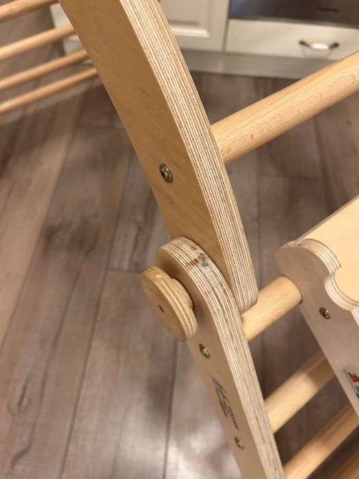 Модифициращ се Пиклер триъгълник с арка и пързалка