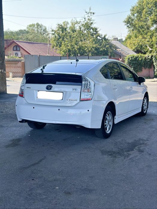 Vand Toyota Prius Hybrid 2012 Facelift