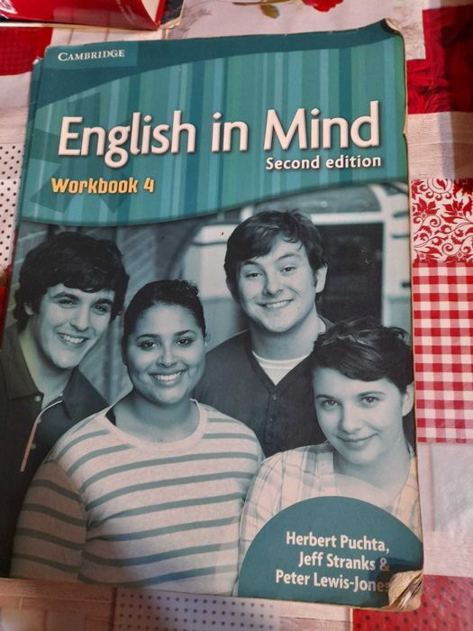 Учебник и учебна тетратка по Англиски език