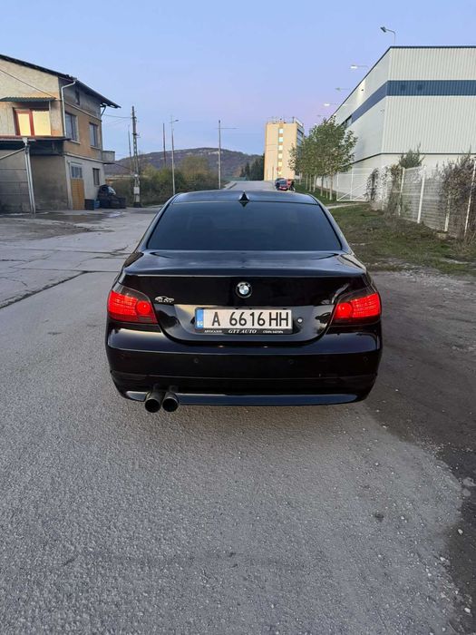 BMW    530  530d
