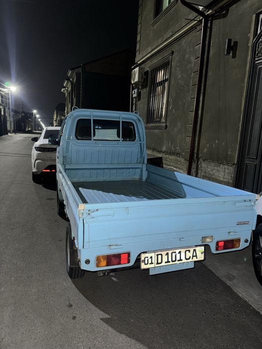 Автомобиль Labo.