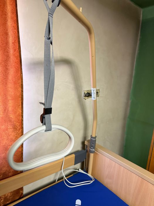 Pat medical electric KÖ-MAN cu saltea antiescare