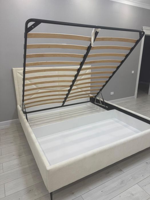 Продам двуспальная кровать