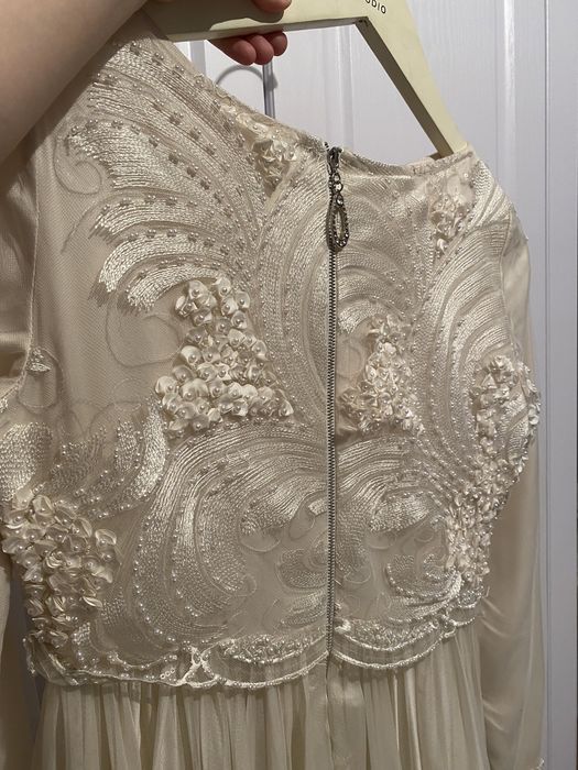 Платье вечернее