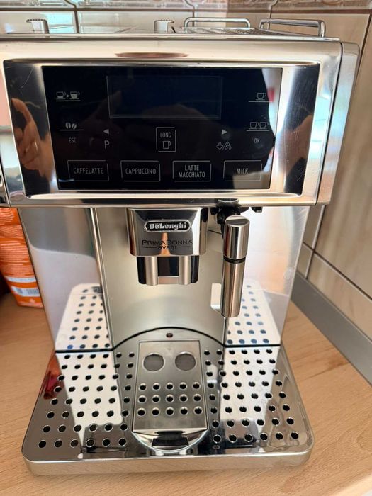 Espressor DeLonghi PrimaDonna Avant