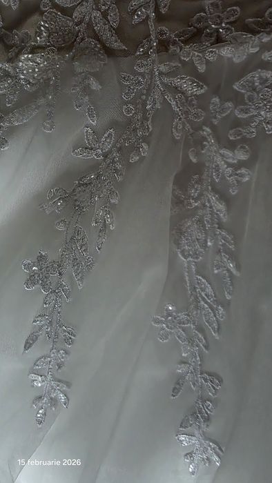 Rochie de mireasă stil prințesă MIDI,  cu broderie