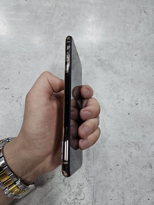 Продам Iphone XS MAX 64Gb 74% идеал