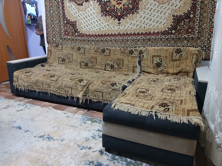 Продаётся диван недорого