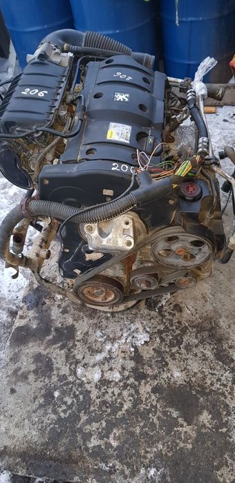 двигатель 1.6 Peugeot 206,307
