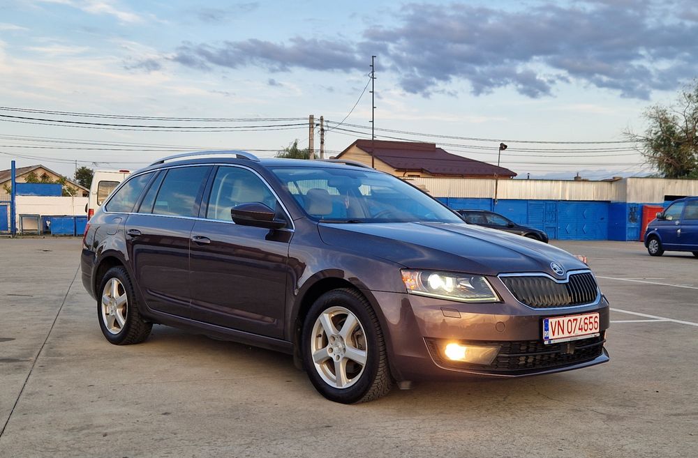 Skoda Octavia Business 2.0 Tdi/Bi-Xenon/DSG/Led/Distronic/Keyless